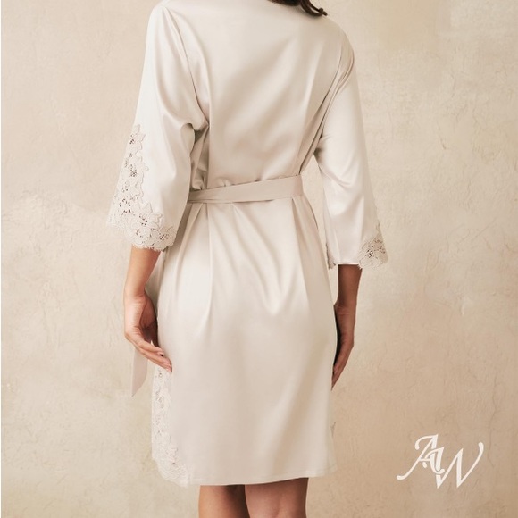 Satin Bridal Robe - Picture 5 of 10